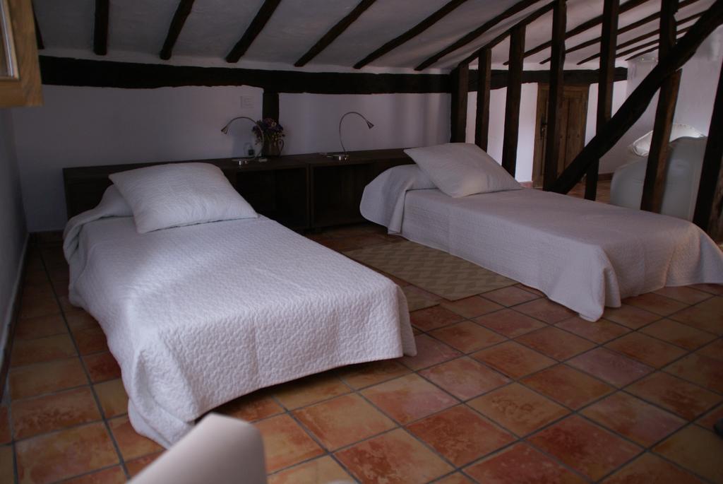 Apartamentos Rurales Spa Casa De Los Escudos Valverde de la Vera Exteriör bild